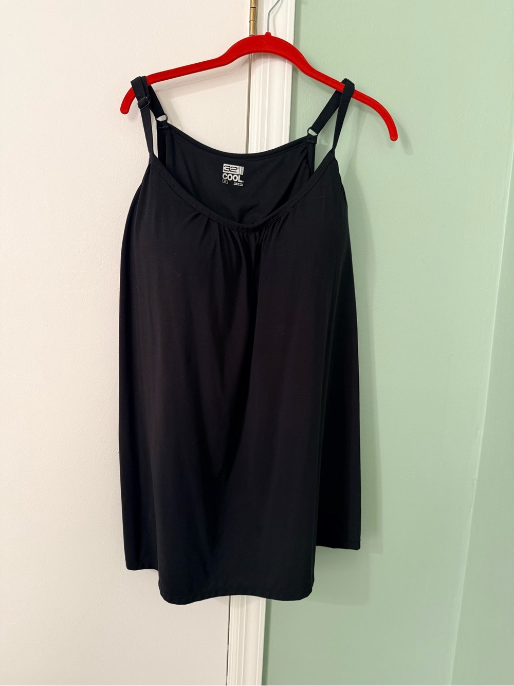 32° Black Adjustable-Strap Camisole